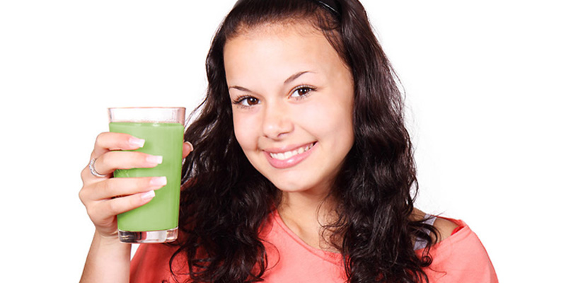 girl with cabbagejuice, cabbage juice for peptic ulcer